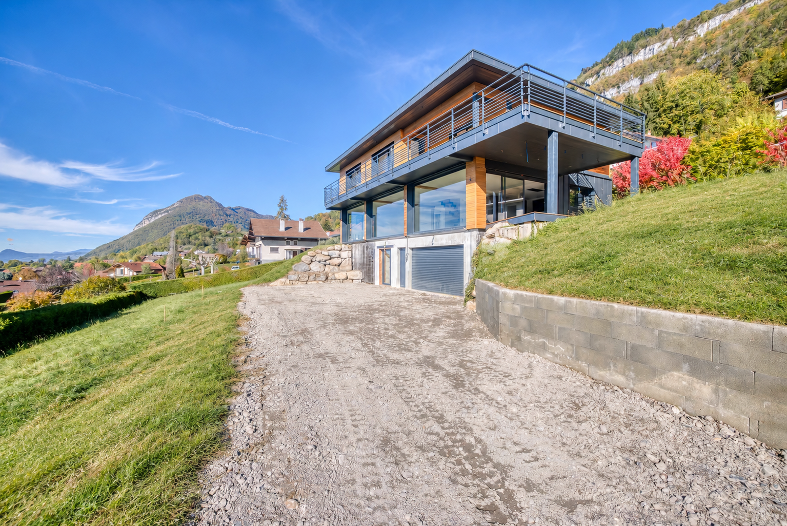 house 6 Rooms for sale on TALLOIRES (74290)