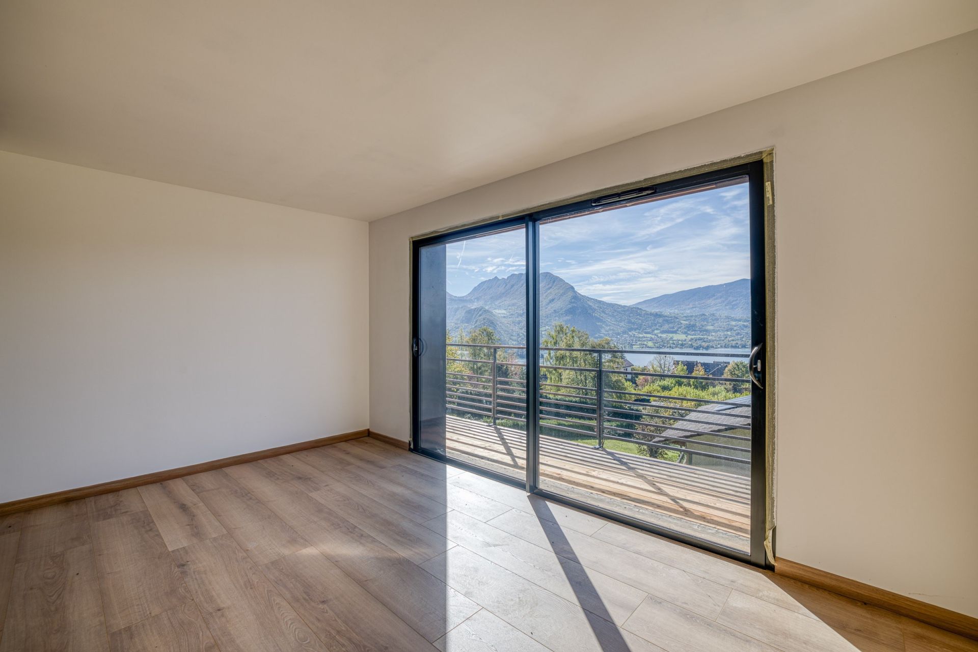 house 6 Rooms for sale on TALLOIRES (74290)