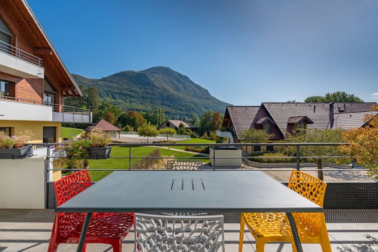 apartment 4 Rooms for sale on ANNECY LE VIEUX (74940)