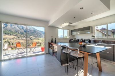 Vente Maison Menthon-Saint-Bernard 6&nbsp;Pièces 200&nbsp;m²