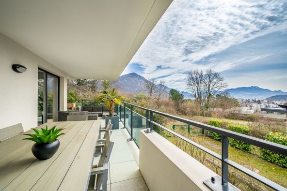 Vente Appartement Annecy-le-Vieux 4&nbsp;Pièces 112&nbsp;m²