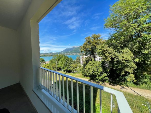 Vente Appartement Annecy 3 Pièces 64 m²