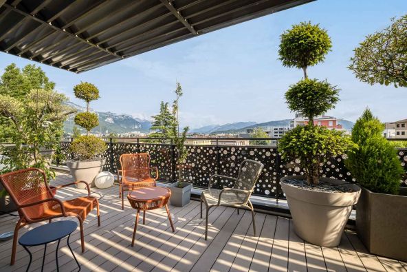 Vente Appartement Annecy 6 Pièces 151.8 m²