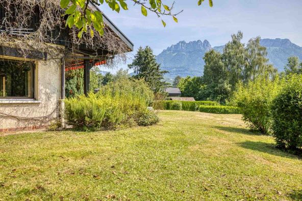Sale House Annecy 7 Rooms 244 m²