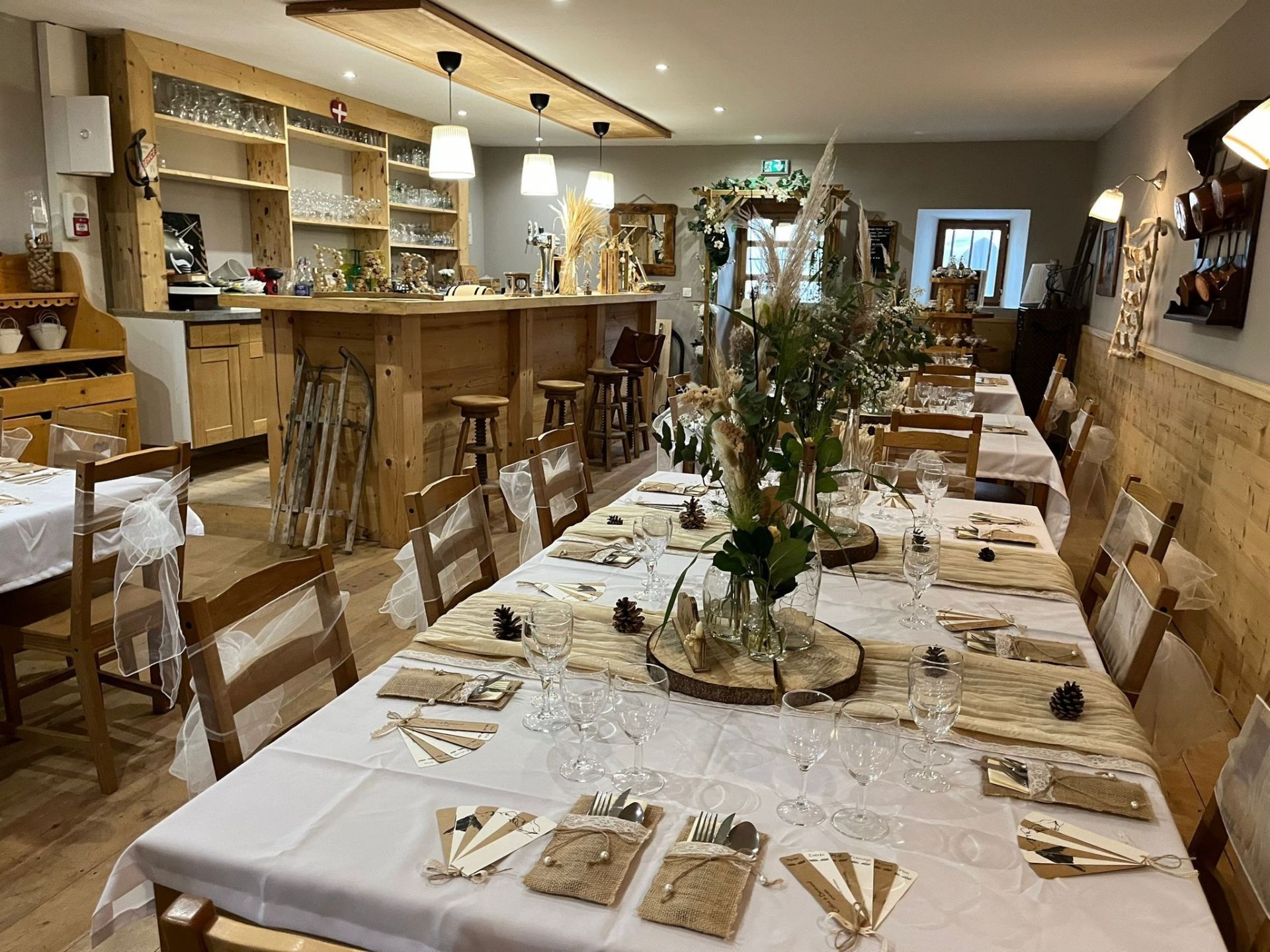 propriété 38 Pièces en vente sur TANINGES (74440)