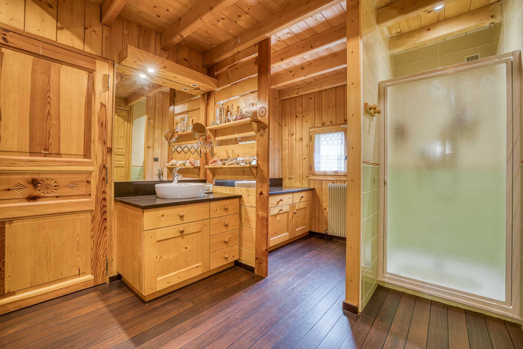 maison 9 Pièces en vente sur TANINGES (74440)