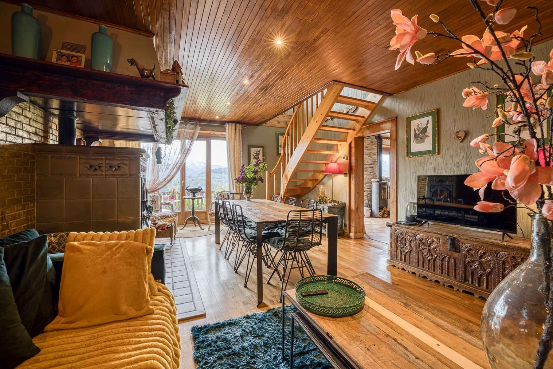 maison 9 Pièces en vente sur TANINGES (74440)