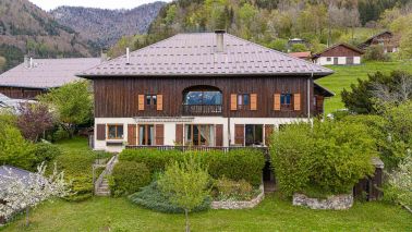 maison 9 Pièces en vente sur TANINGES (74440)