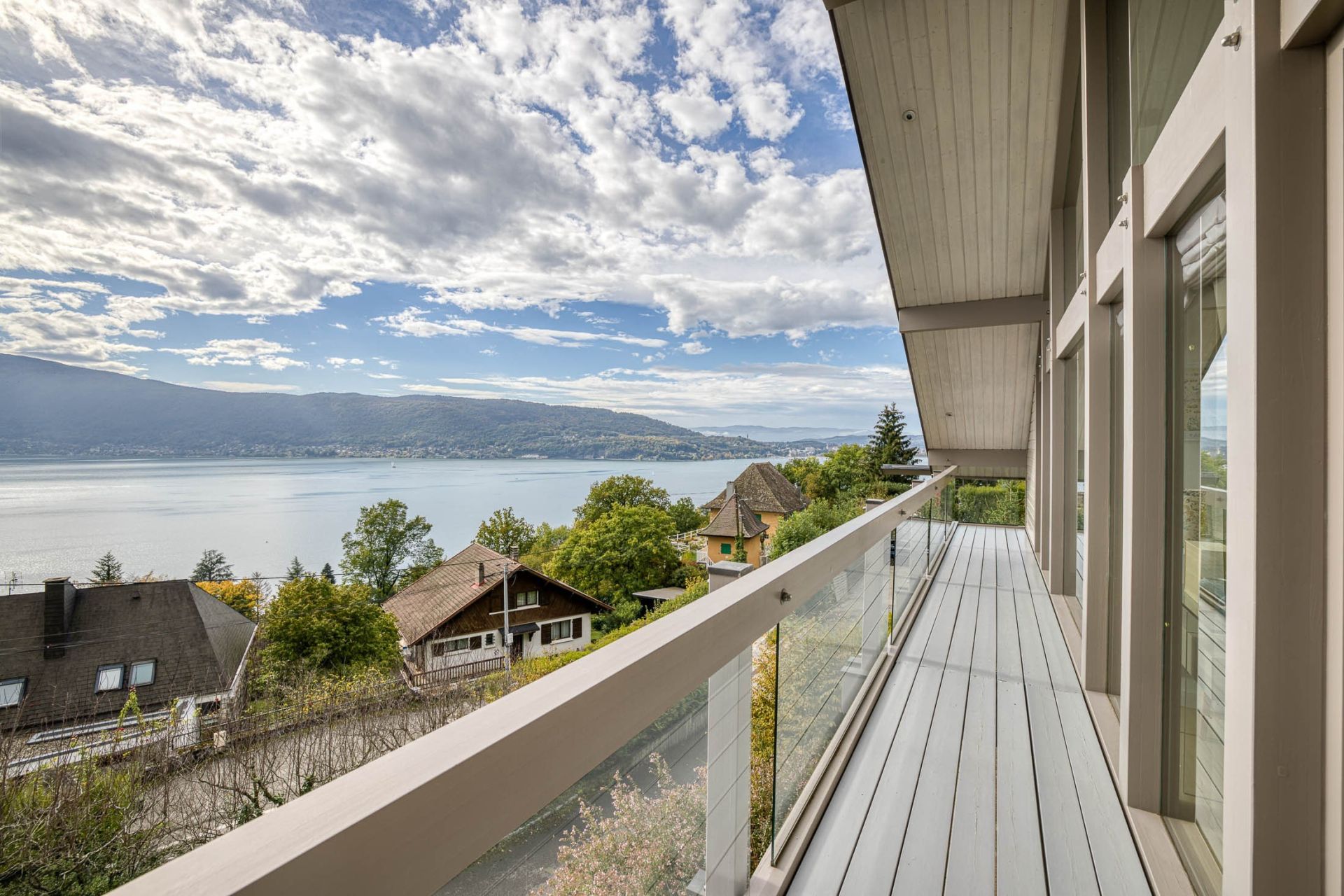 maison 7 Pièces en vente sur VEYRIER DU LAC (74290)