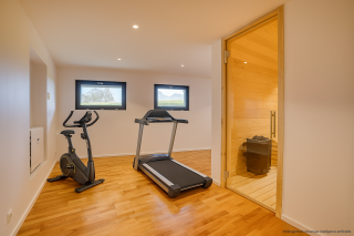 house 8 Rooms for sale on SEVRIER (74320)