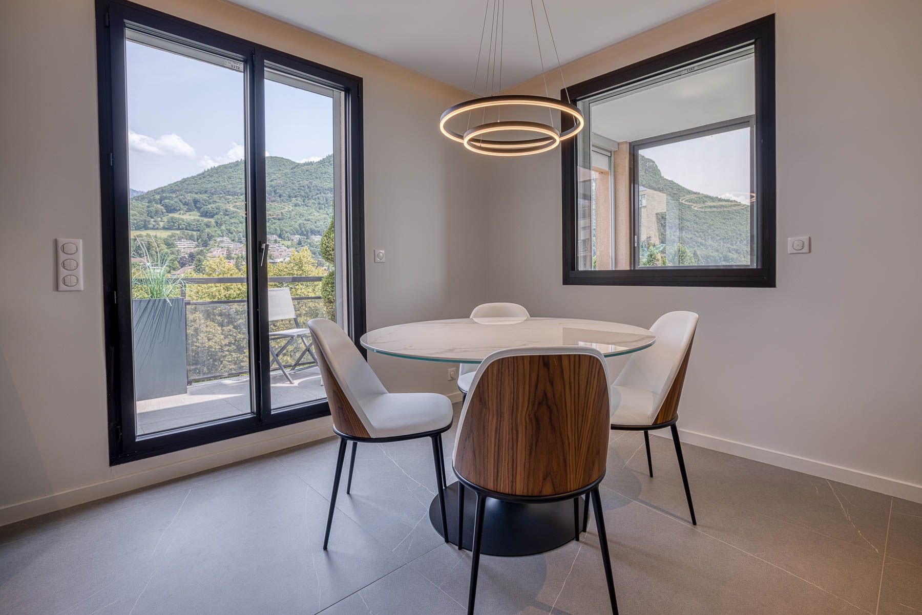 apartment 4 Rooms for sale on ANNECY LE VIEUX (74940)