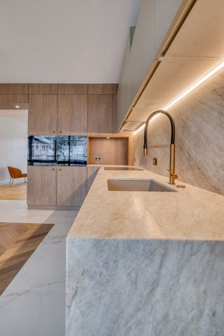 apartment 5 Rooms for sale on ANNECY (74000)