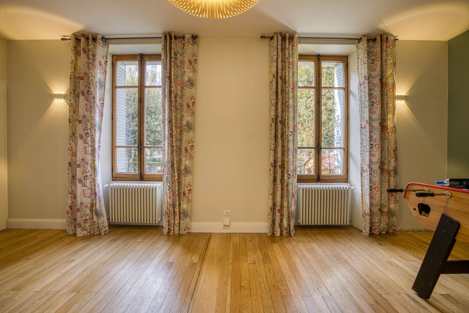 house 10 Rooms for sale on ANNECY (74000)