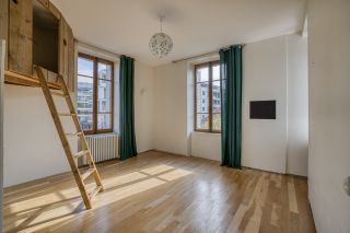 house 10 Rooms for sale on ANNECY (74000)