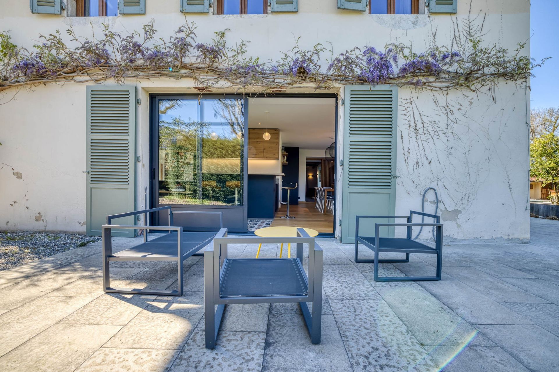 house 8 Rooms for sale on ST JORIOZ (74410)