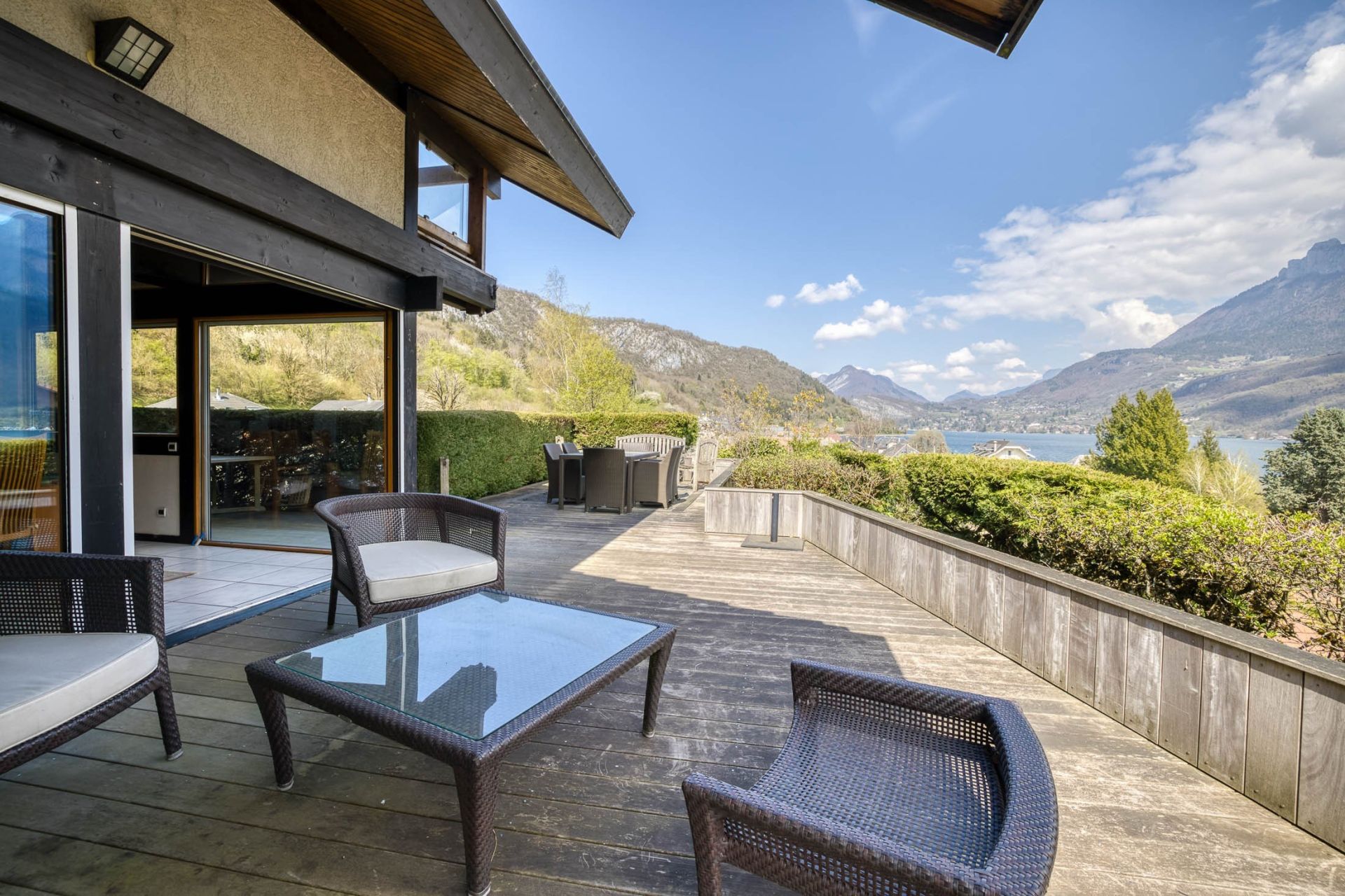 maison 9 Pièces en vente sur DOUSSARD (74210)