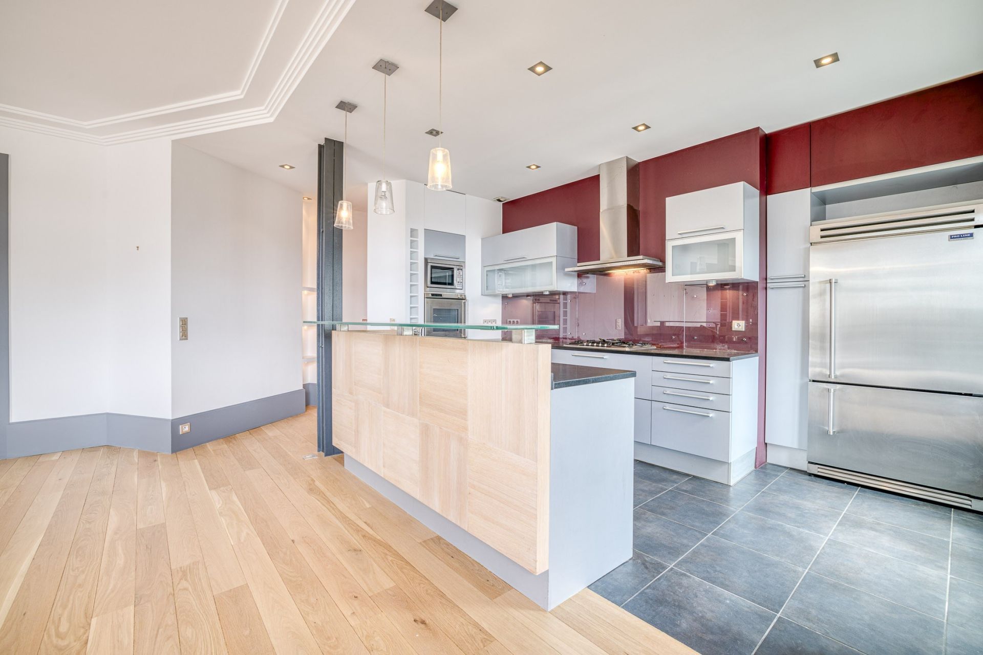 apartment 4 Rooms for sale on ANNECY (74000)