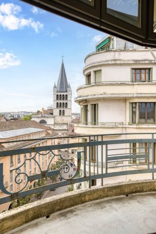 apartment 4 Rooms for sale on ANNECY (74000)