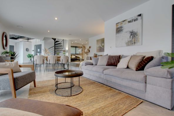 Vente Maison Annecy 7 Pièces 230 m²