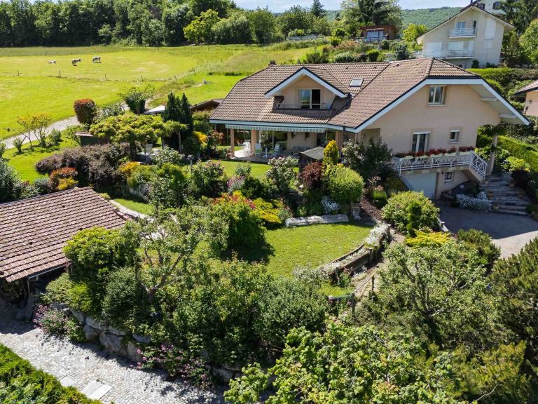 maison 7 Pièces en vente sur REIGNIER ESERY (74930)