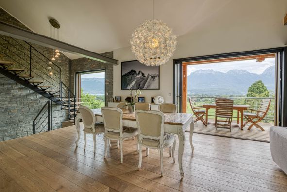 Vente Maison Saint-Jorioz 6 Pièces 196 m²