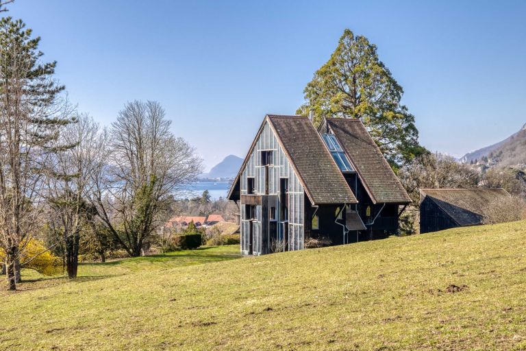 maison 19 Pièces en vente sur MENTHON ST BERNARD (74290)