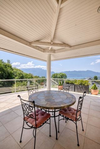 house 5 Rooms for sale on AIX LES BAINS (73100)