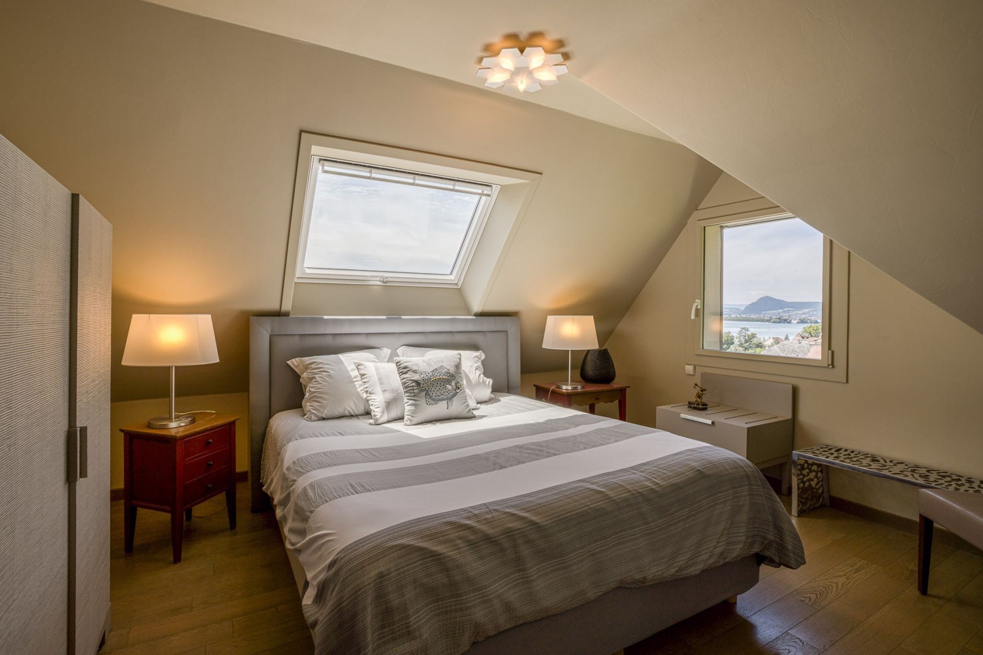 maison 7 Pièces en vente sur VEYRIER DU LAC (74290)