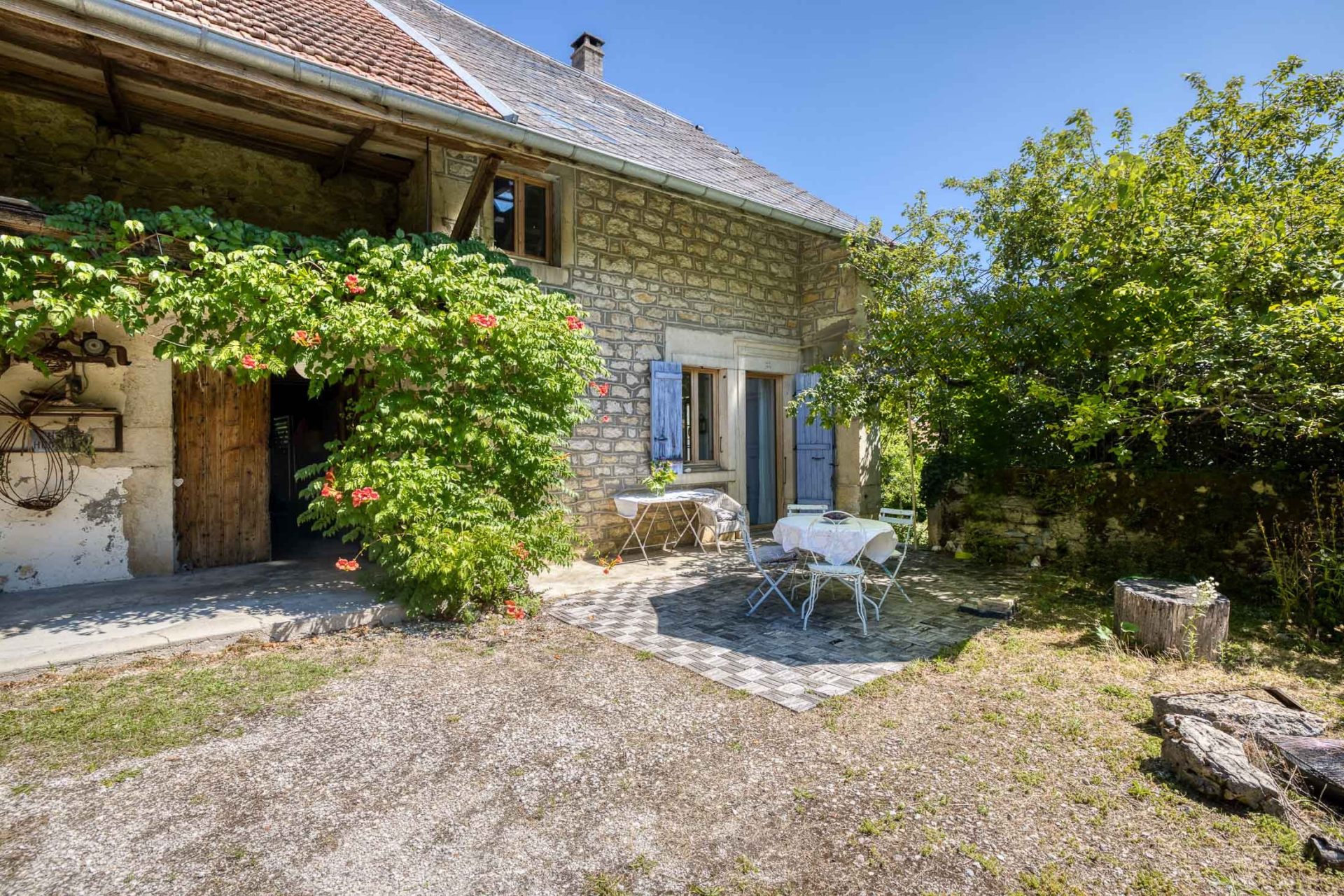 house 5 Rooms for sale on VALROMEY SUR SERAN (01260)