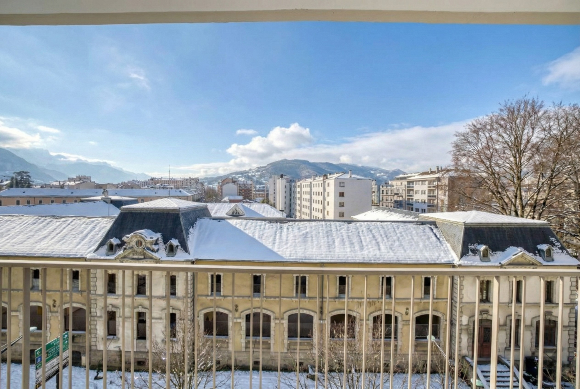 apartment 4 Rooms for sale on ANNECY (74000)