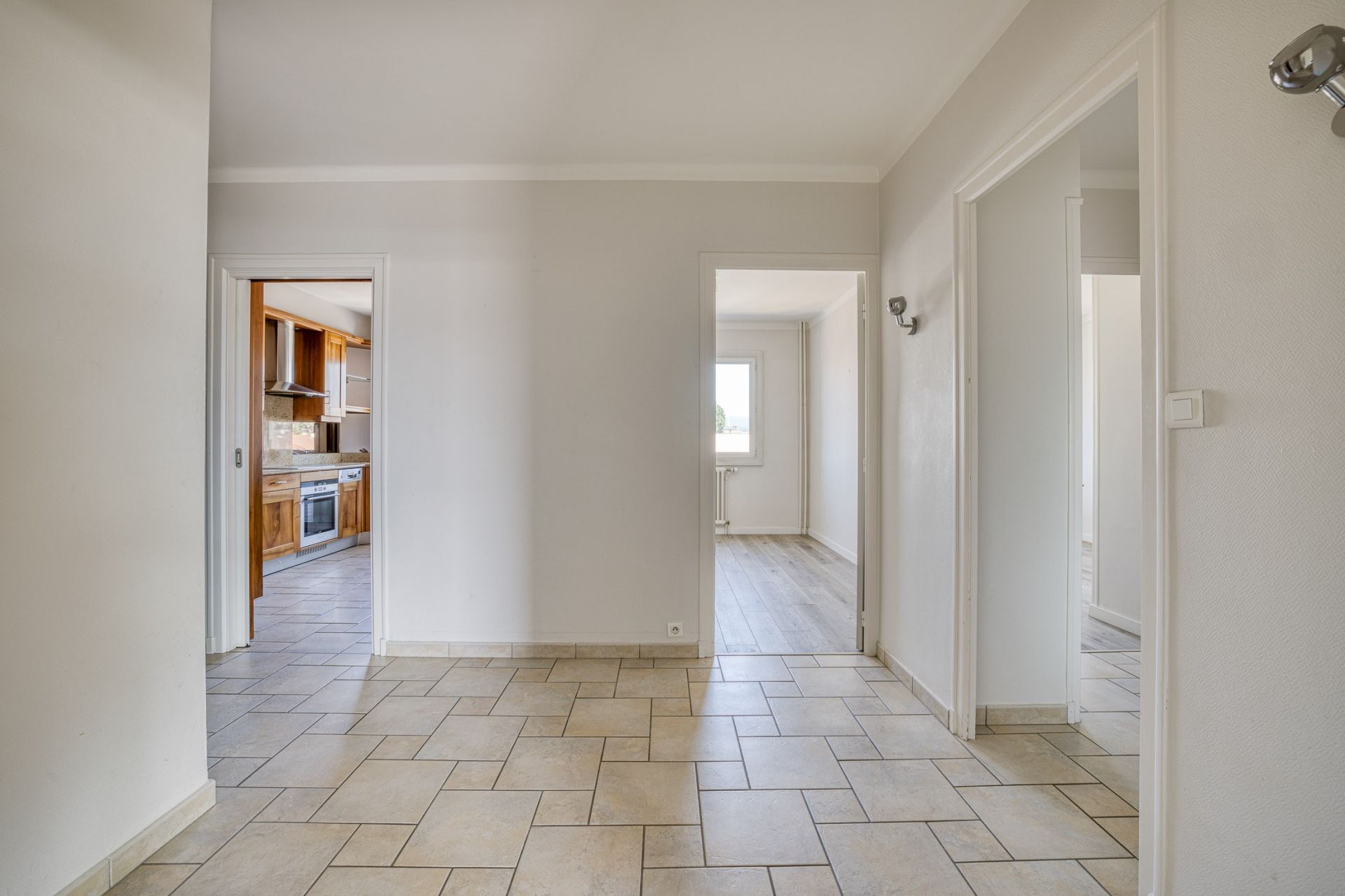 apartment 4 Rooms for sale on ANNECY (74000)