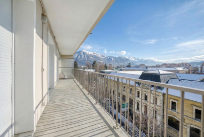 Sale Apartment Annecy 4 Rooms 94 m²