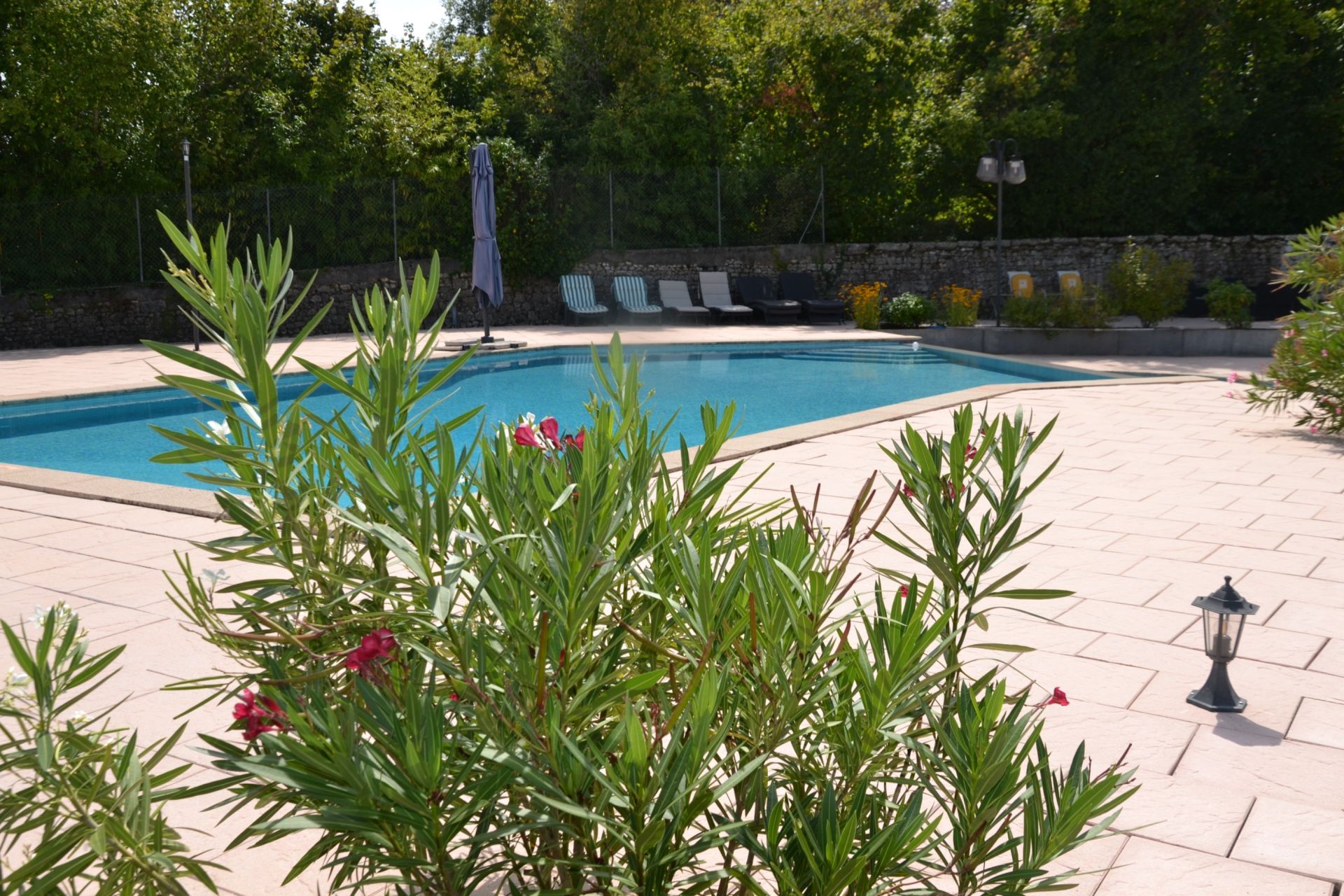 maison 7 Pièces en vente sur CEYZERIEU (01350)