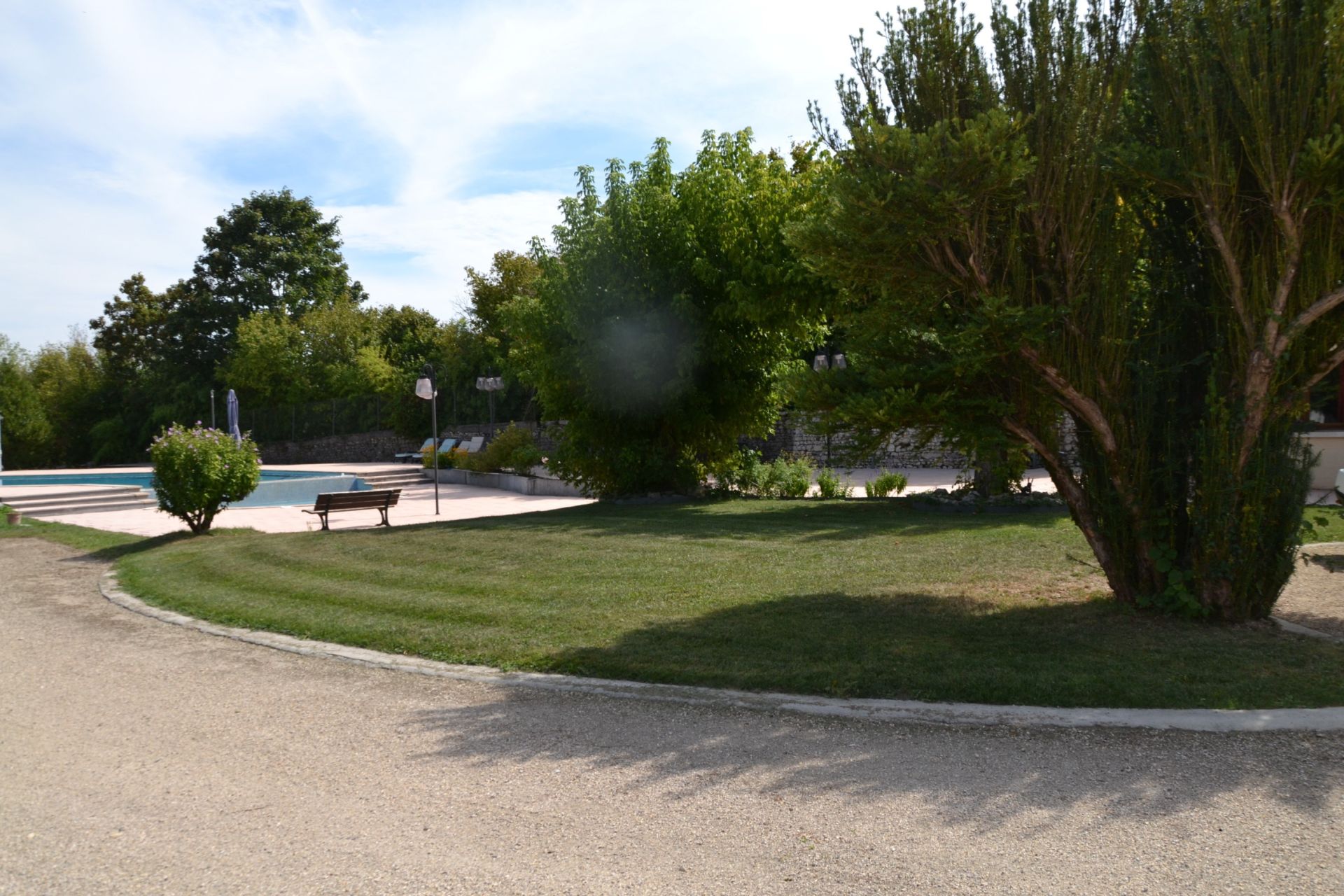 maison 7 Pièces en vente sur CEYZERIEU (01350)