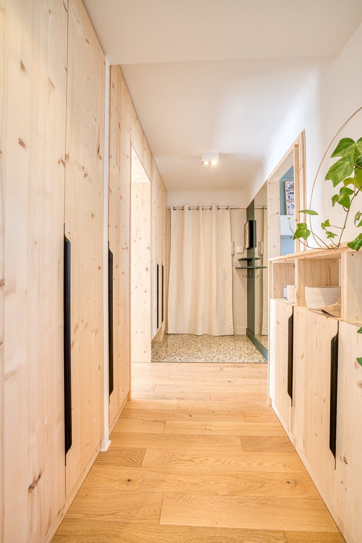 apartment 3 Rooms for sale on ANNECY (74000)