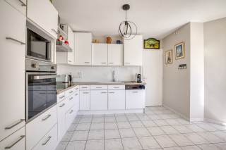 house 7 Rooms for sale on ANNECY LE VIEUX (74940)