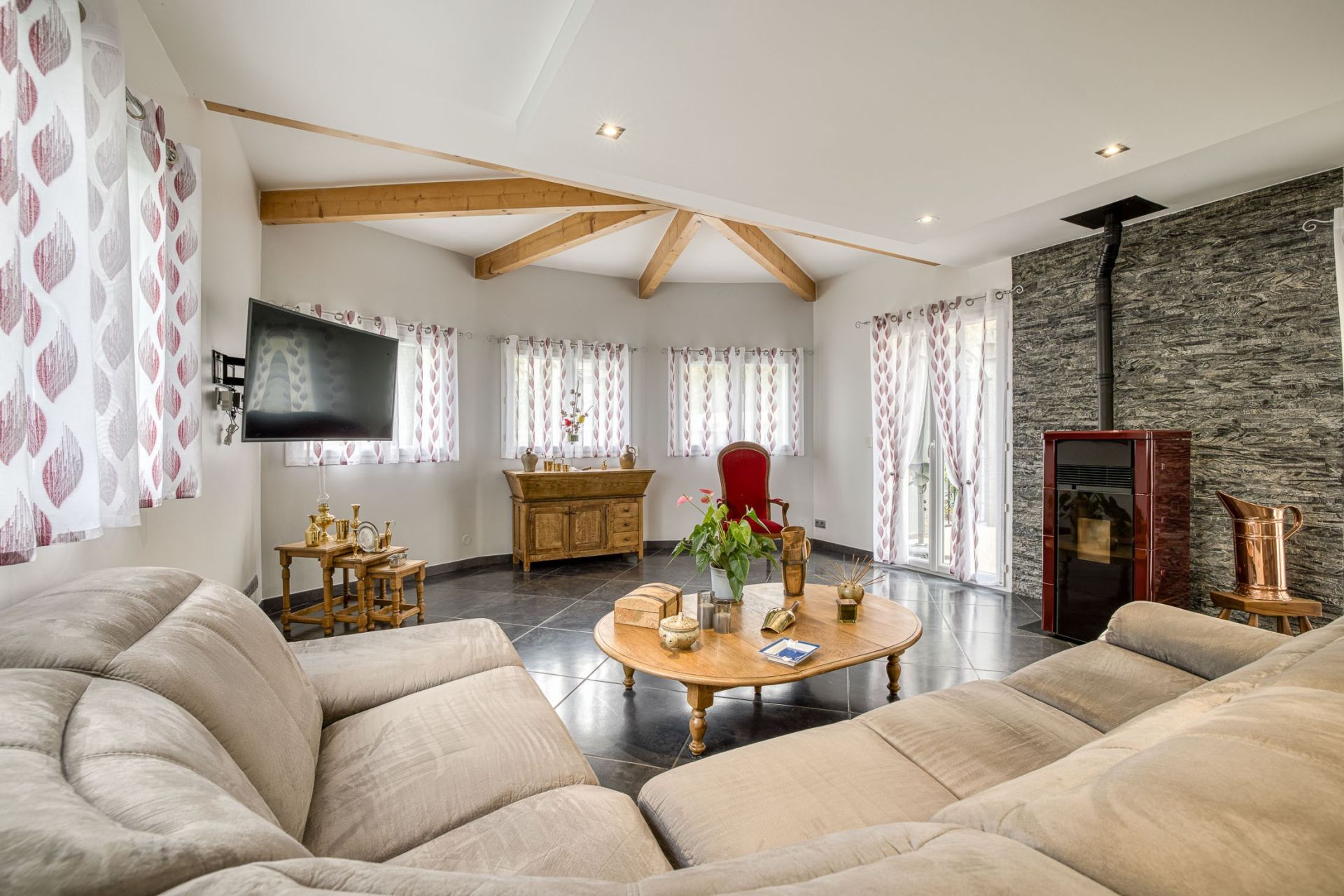 house 6 Rooms for sale on LE BOURGET DU LAC (73370)