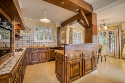 Vente Maison Brison-Saint-Innocent 8 Pièces 253 m²