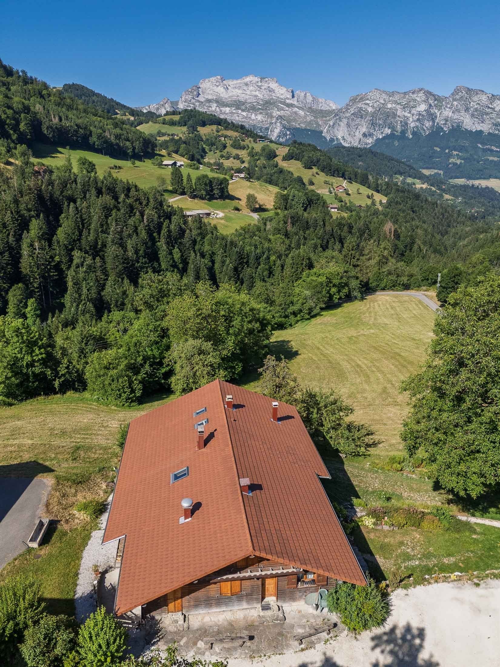 chalet 15 Pièces en vente sur MANIGOD (74230)