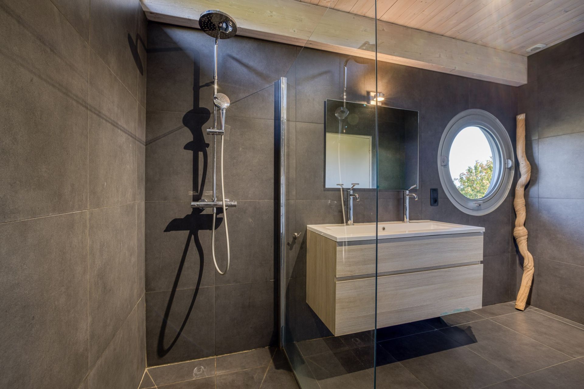 house 9 Rooms for sale on ANNECY (74000)