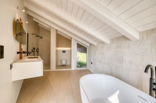 house 9 Rooms for sale on ANNECY (74000)