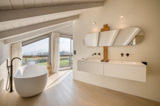 house 9 Rooms for sale on ANNECY (74000)