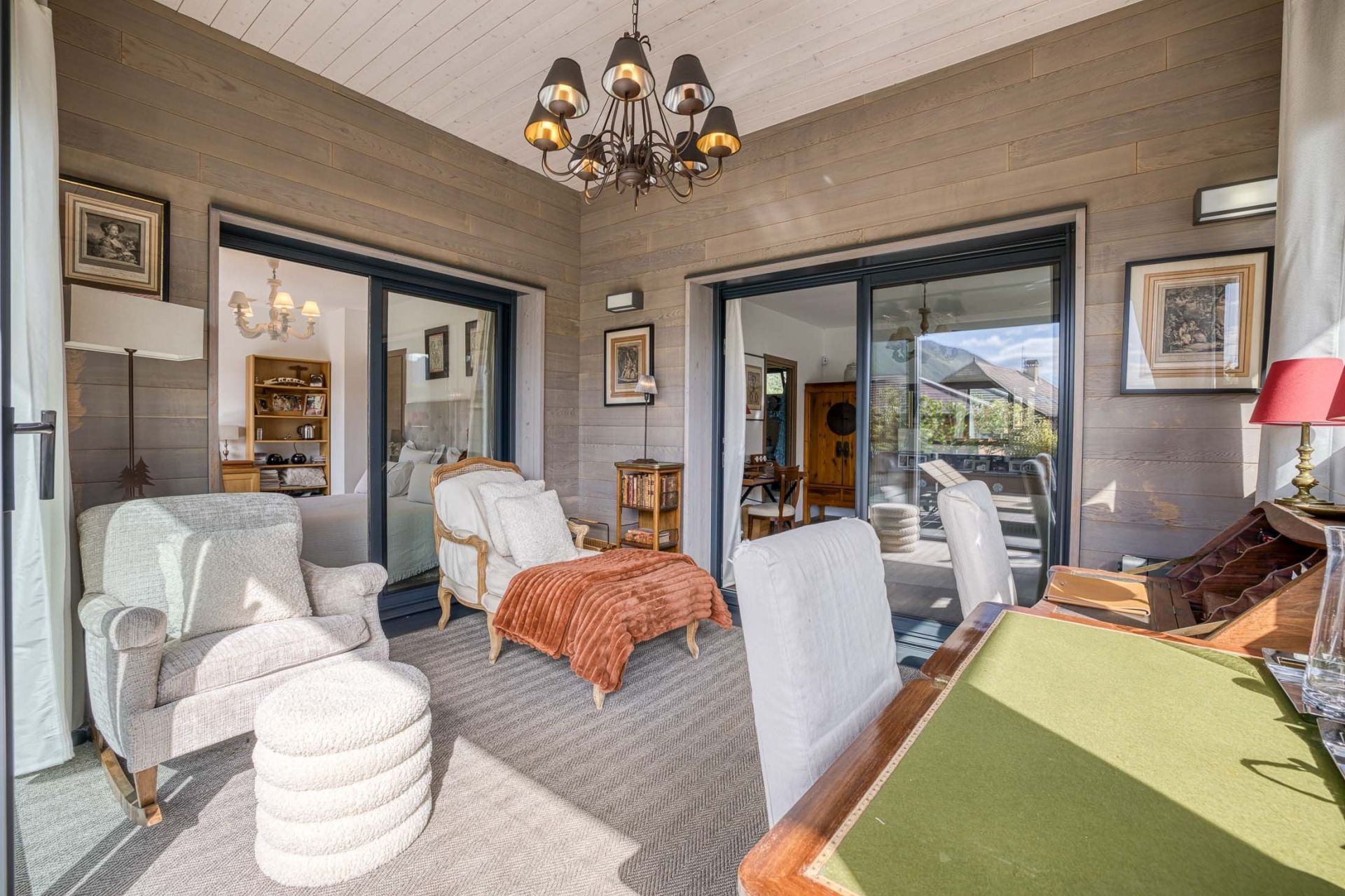 house 11 Rooms for sale on SEVRIER (74320)