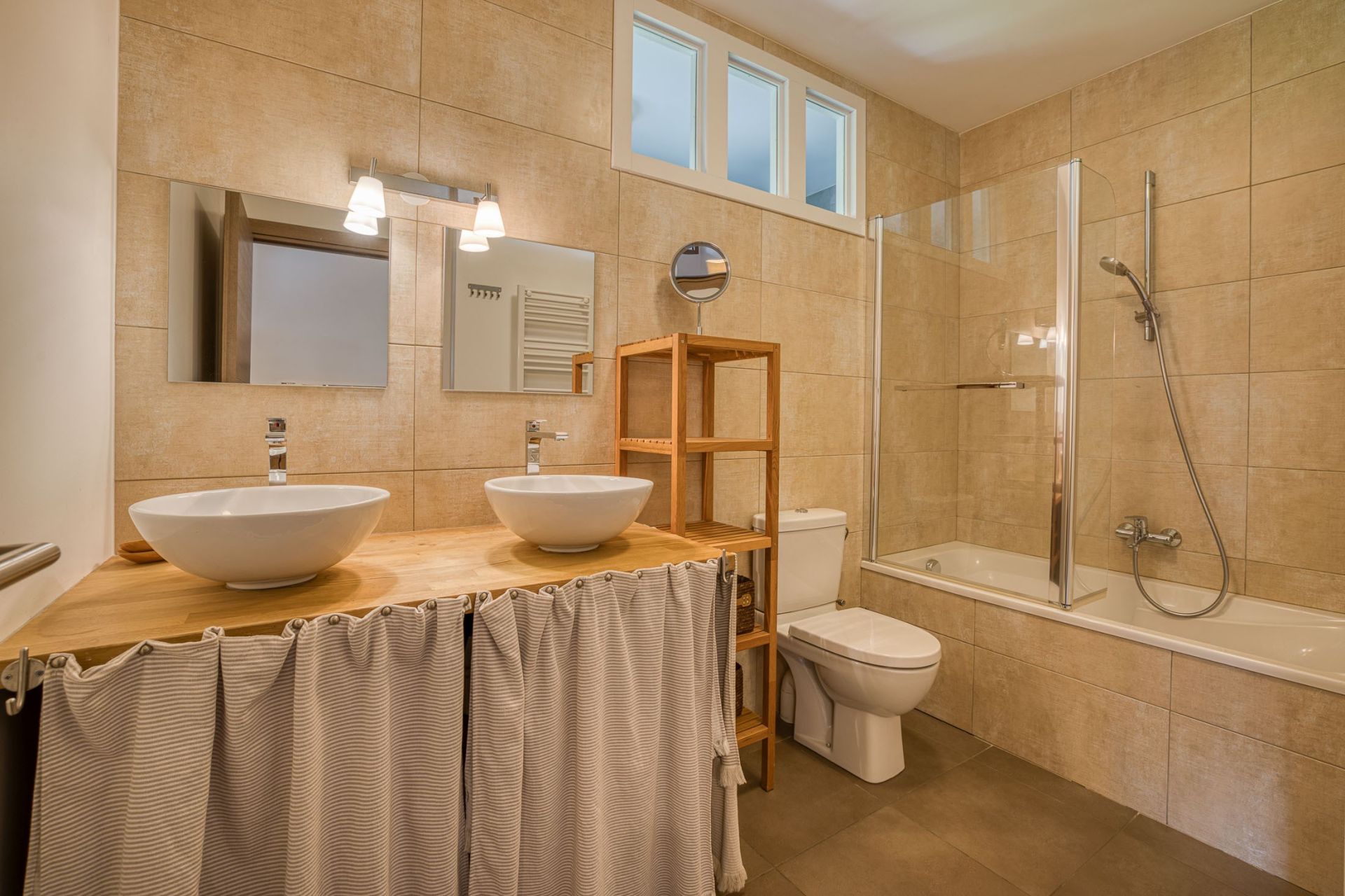 maison 11 Pièces en vente sur SEVRIER (74320)