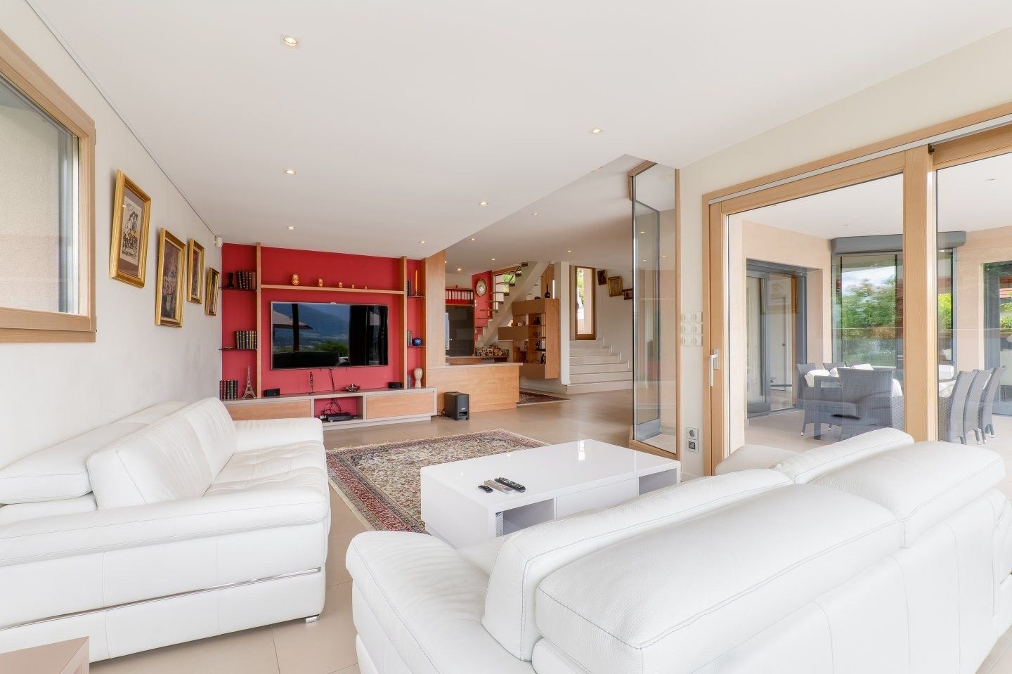house 6 Rooms for sale on FERRIERES (74370)