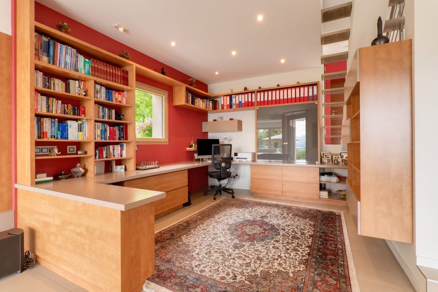 house 6 Rooms for sale on FERRIERES (74370)