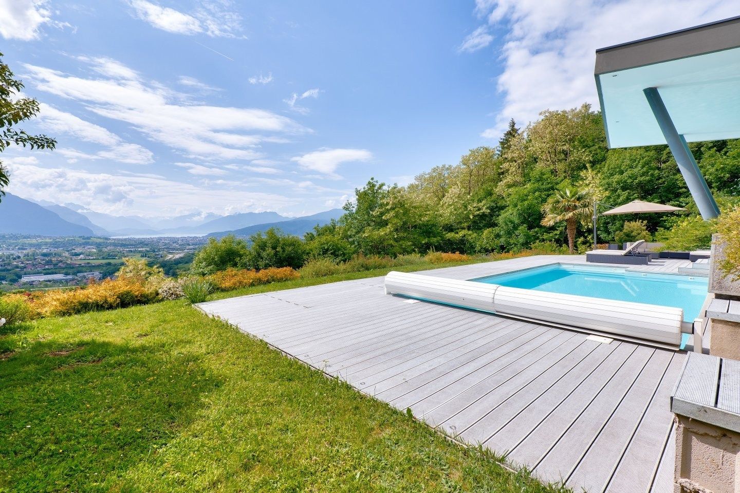 house 6 Rooms for sale on FERRIERES (74370)