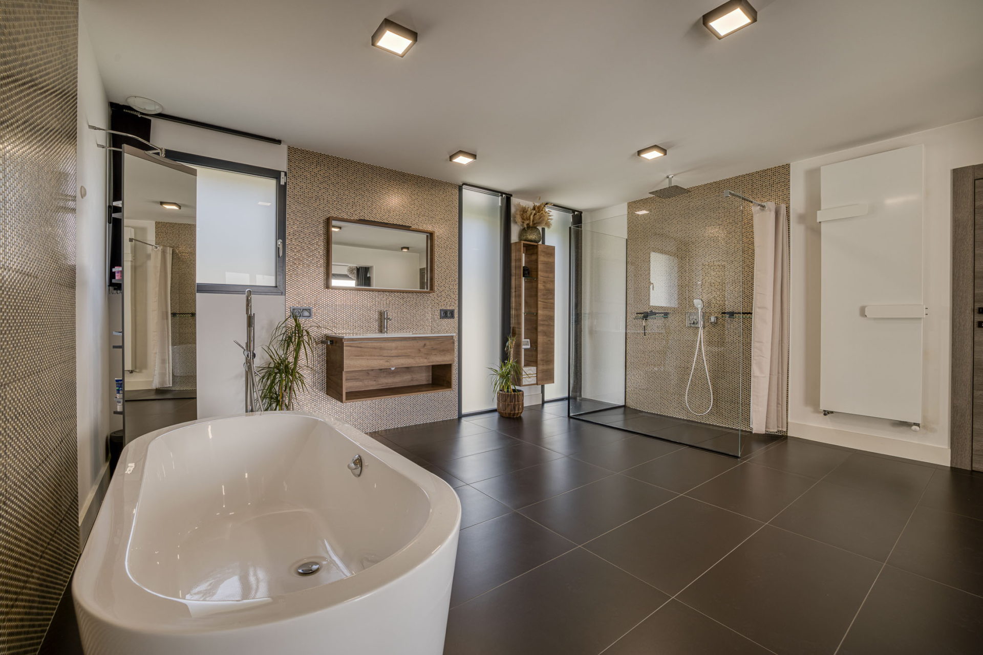 house 7 Rooms for sale on ANNECY (74370)