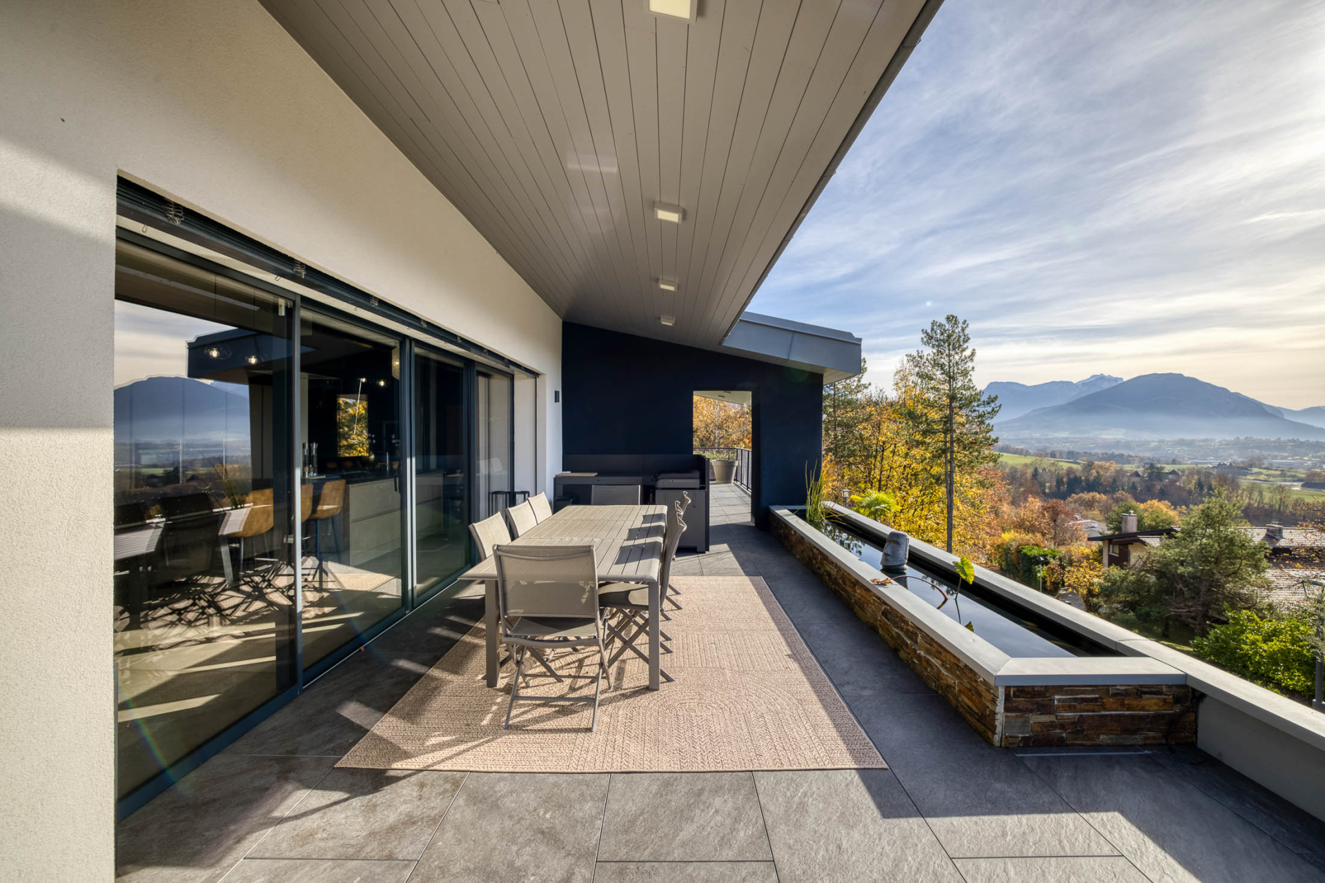 house 7 Rooms for sale on ANNECY (74370)