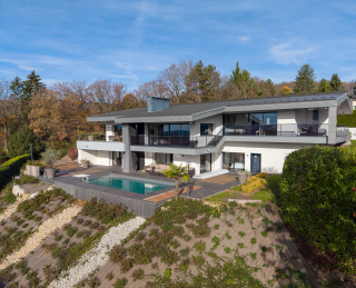 house 7 Rooms for sale on ANNECY (74370)